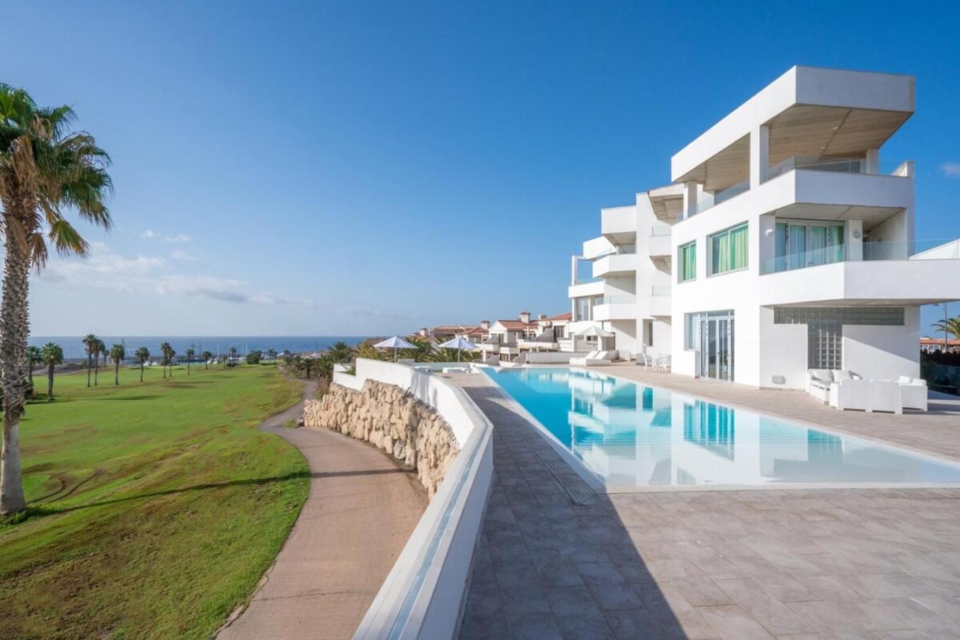 Amarilla Golf Villas-Lovely Complex-Amazing View サンミゲル・デ・アボナ エクステリア 写真