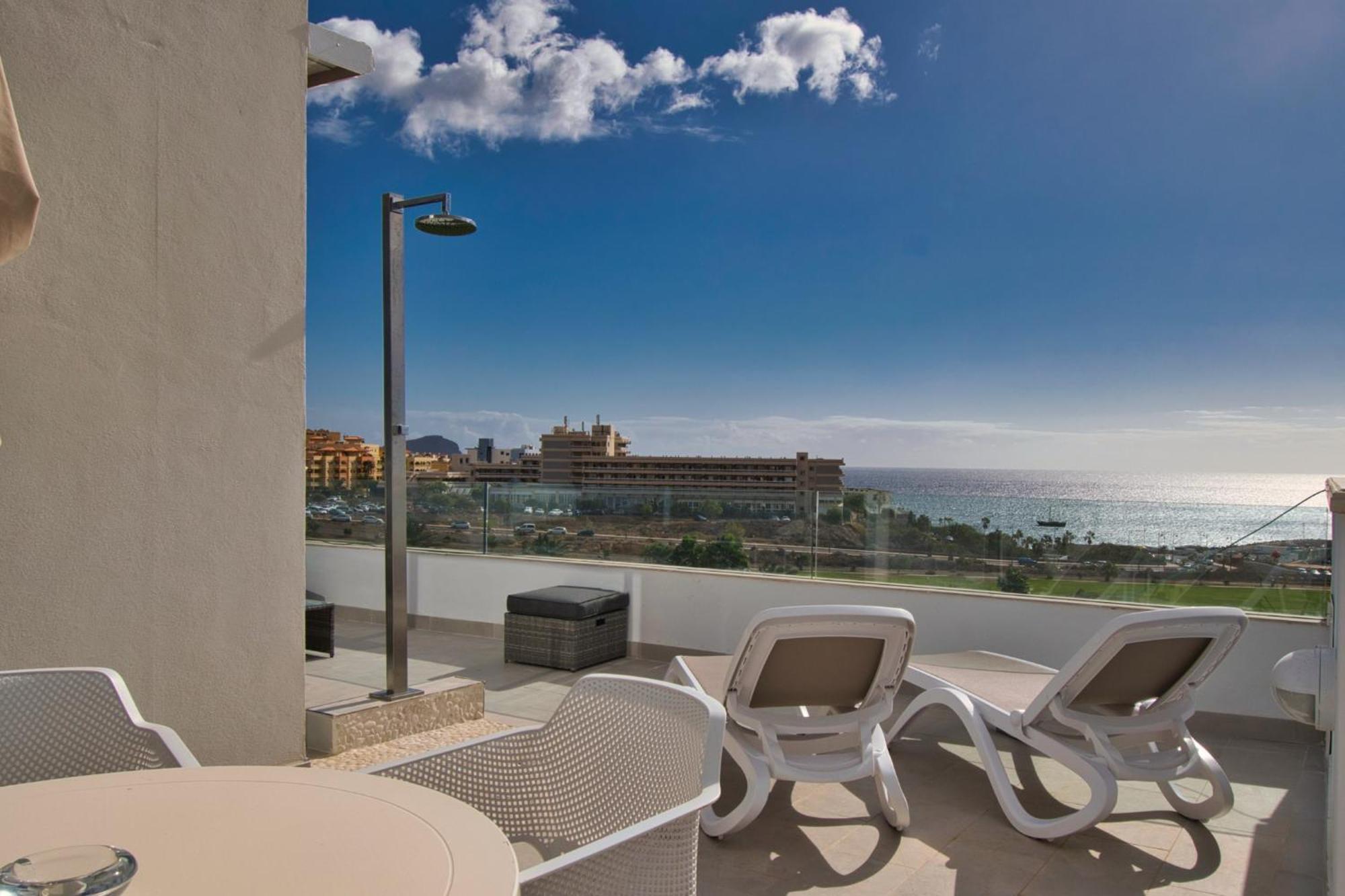 Amarilla Golf Villas-Lovely Complex-Amazing View サンミゲル・デ・アボナ エクステリア 写真