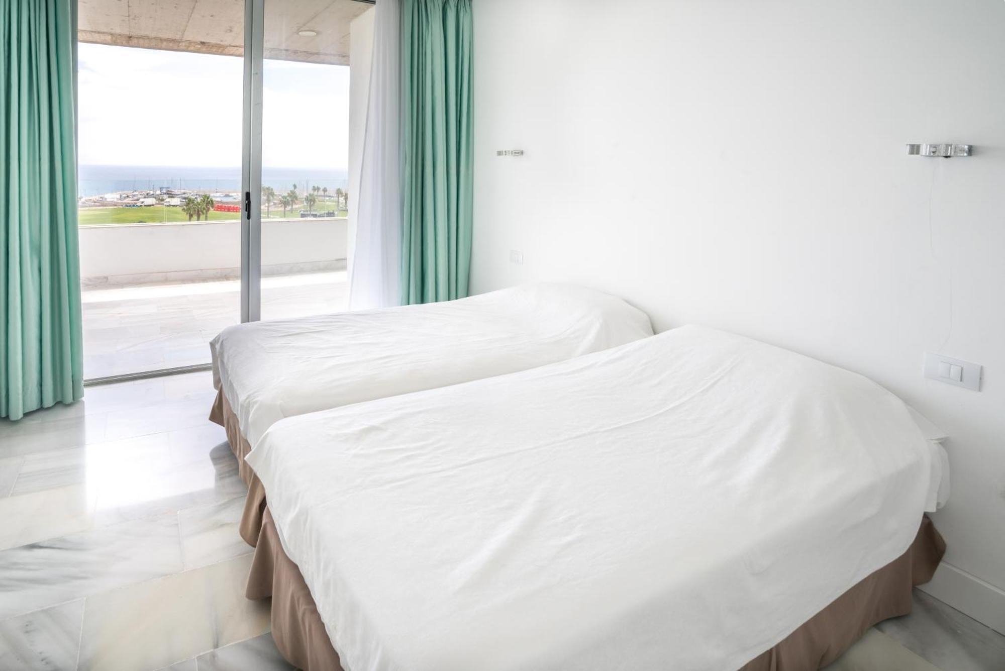 Amarilla Golf Villas-Lovely Complex-Amazing View サンミゲル・デ・アボナ エクステリア 写真